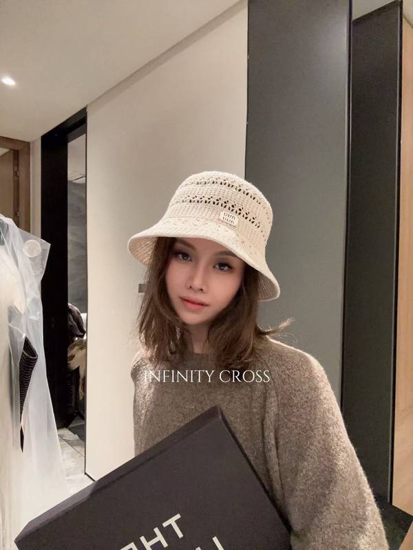 Miu Miu Hat MUH00210-1